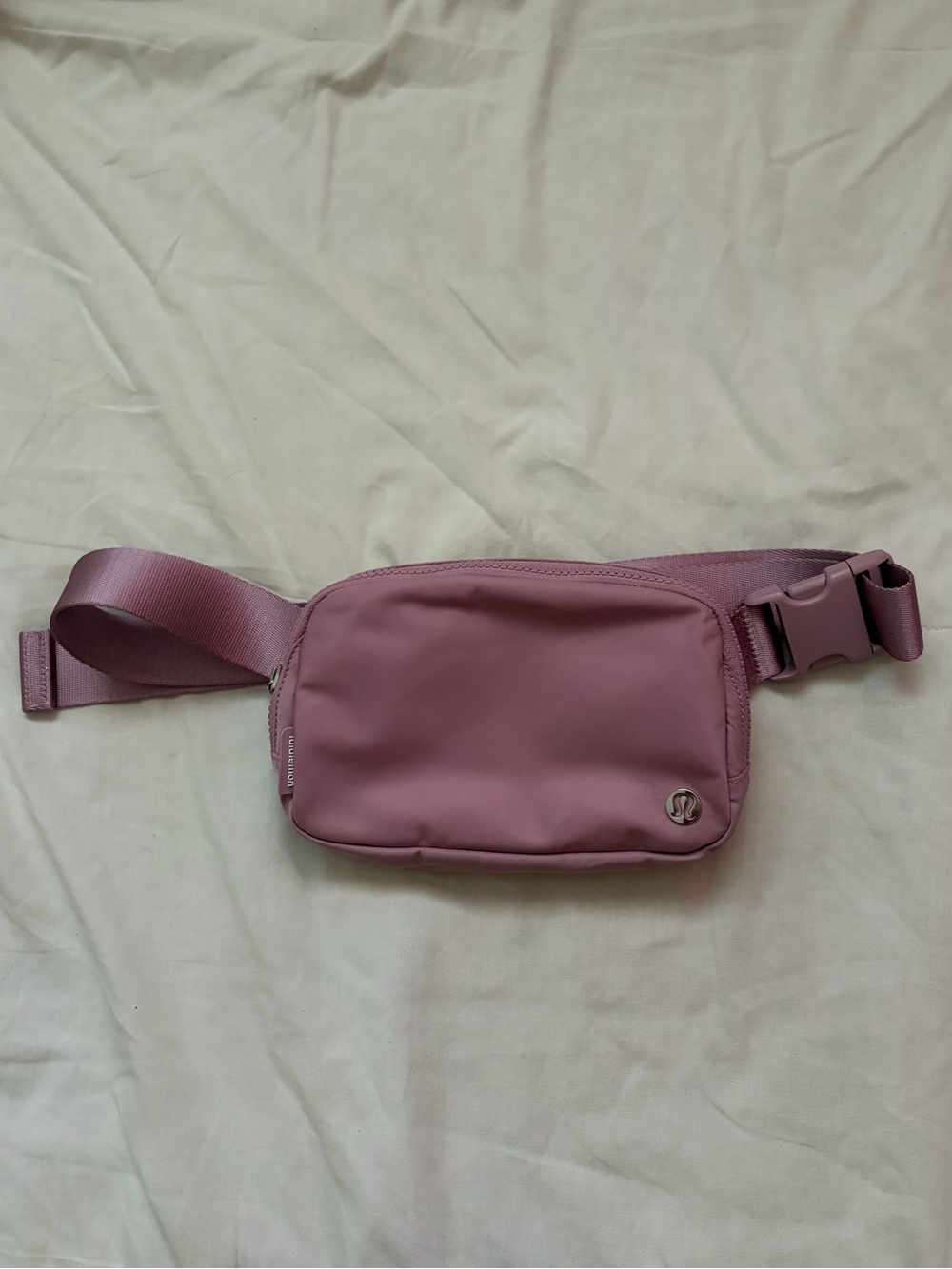 lululemon Sling Waist Pack - purple